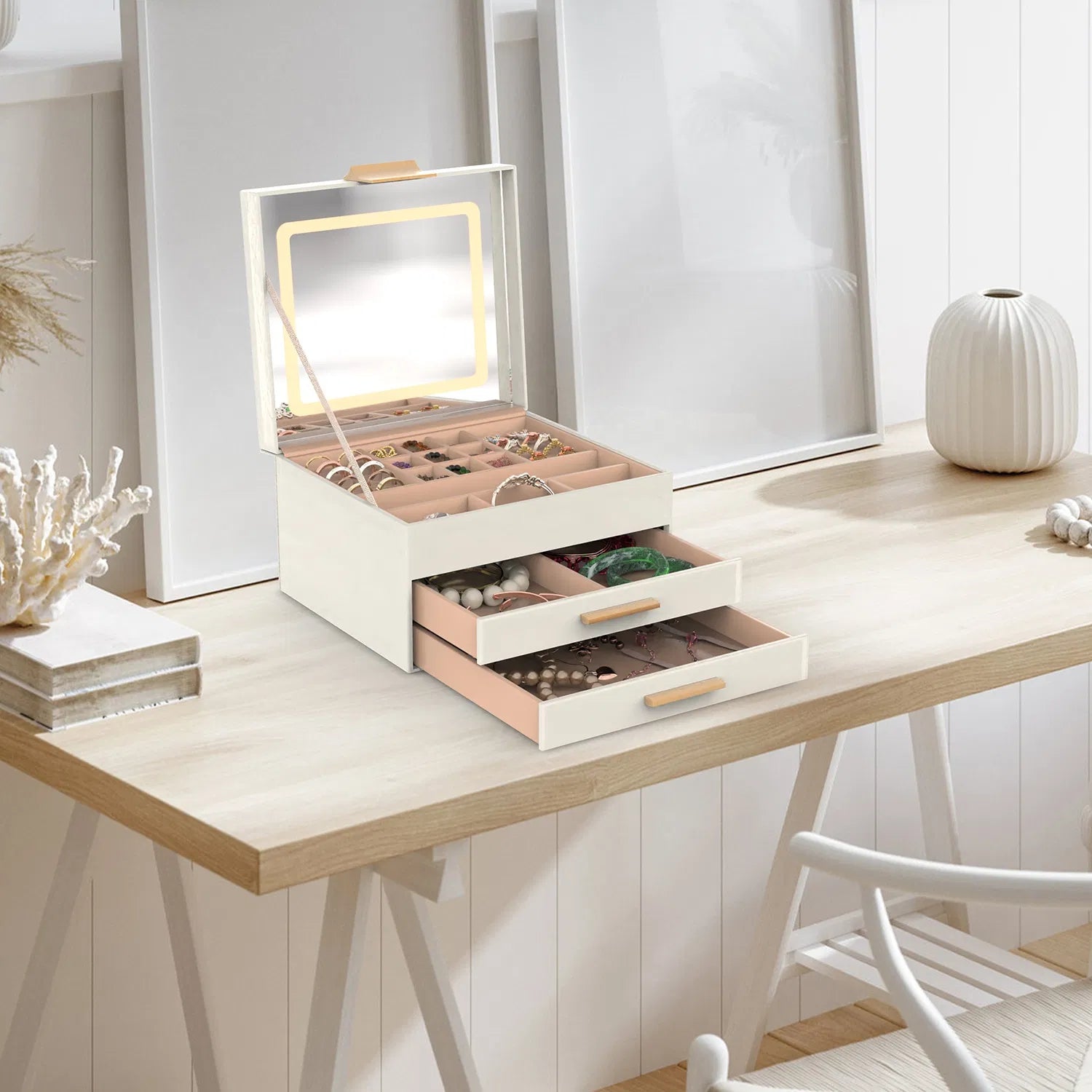 Jewelry Box With LED Mirror 3-Layer Jewelry Organizer With 2 Drawers PU Jewelry Holder With 3 Mirror Light Colors Dimmable For Earrings Rings Bracelets Necklaces GPCT5453